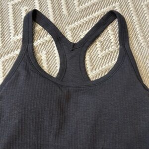 LuluLemon gray tank- size 6